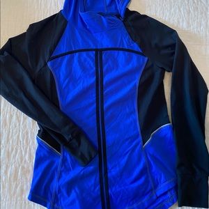 Blue & Black Athletic Pullover Size Medium